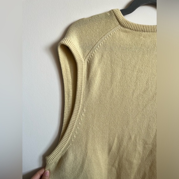 JohnstonsCashmere Mens 100 % Cashmere Yellow Sweater Vest Made in Scotland Sz L - Picture 7 of 9